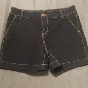 Size 6 D. Jeans New York Jean Shorts